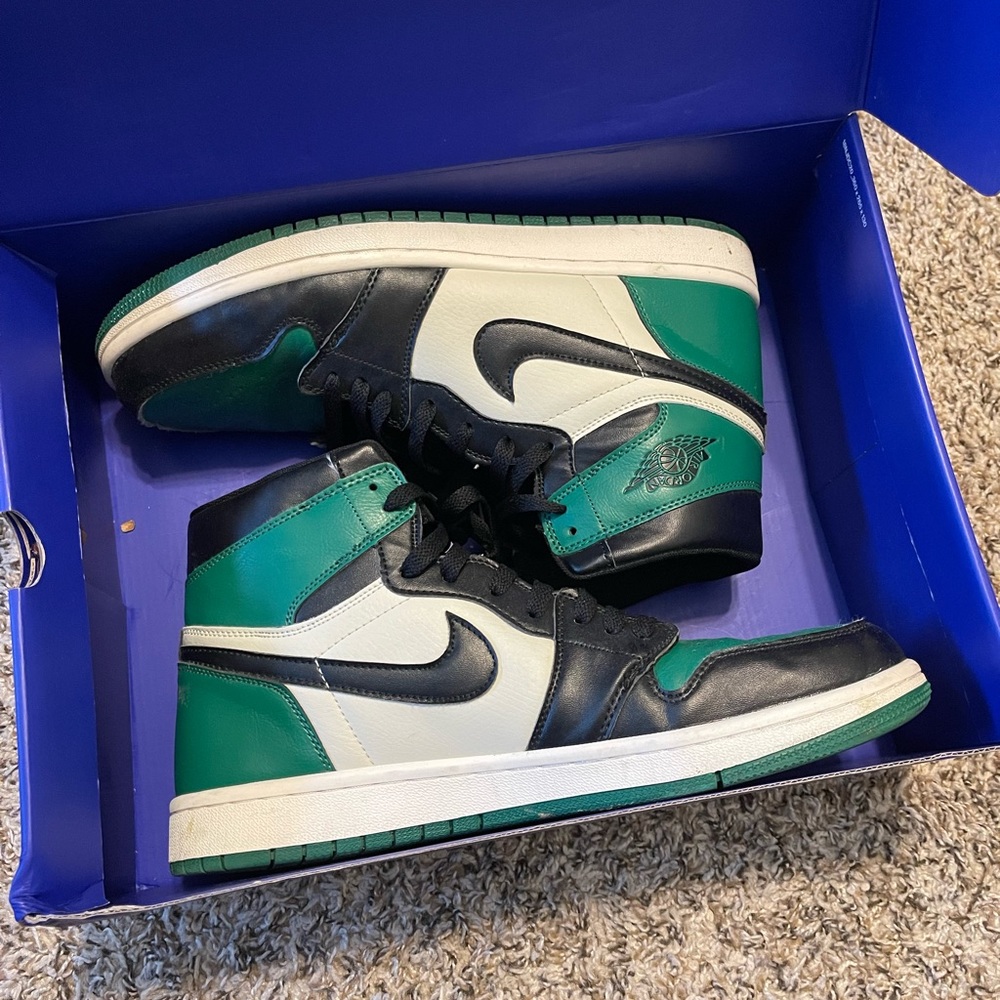 Jordan 1 Pine Green